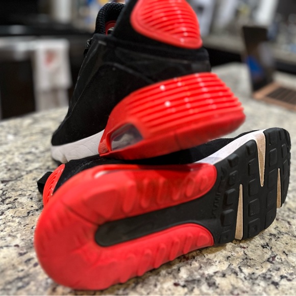 Nike Men's Air Max 2090 SP, "Infrared Duck Camo", size 11 - Picture 11 of 15